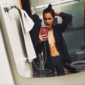 Meet your Posher, Eva